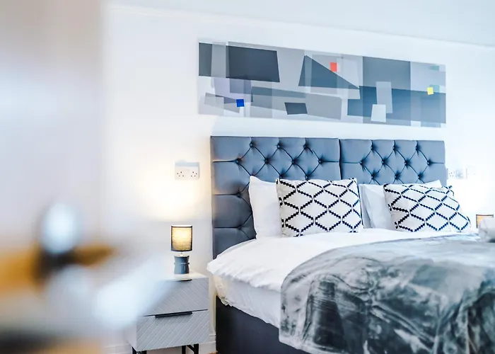 Apartment Suites By Staycay - Cheadle Hulme