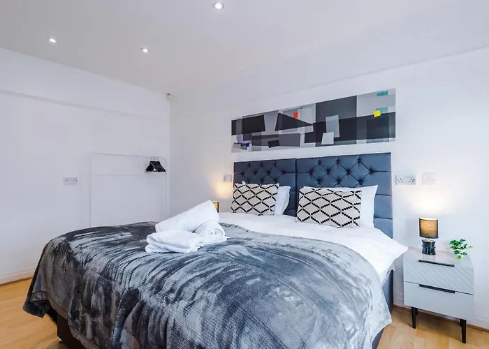 Apartment Suites By Staycay - Cheadle Hulme