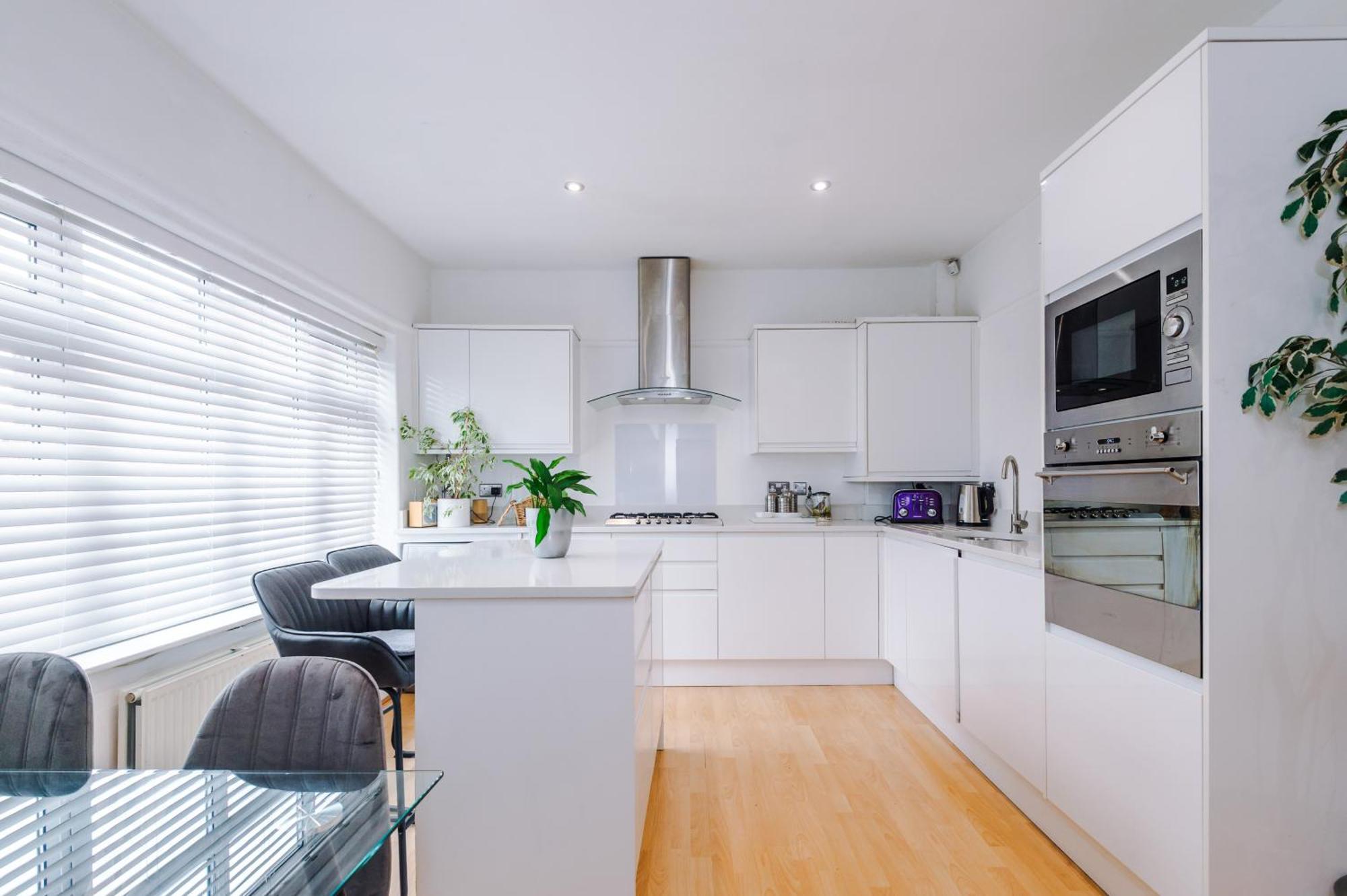 Apartment By Staycay - *