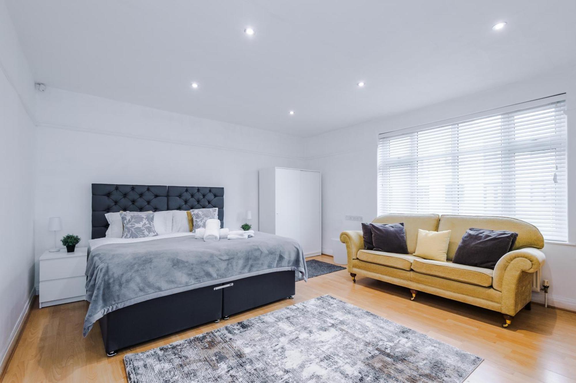 Apartment By Staycay - Cheadle Hulme